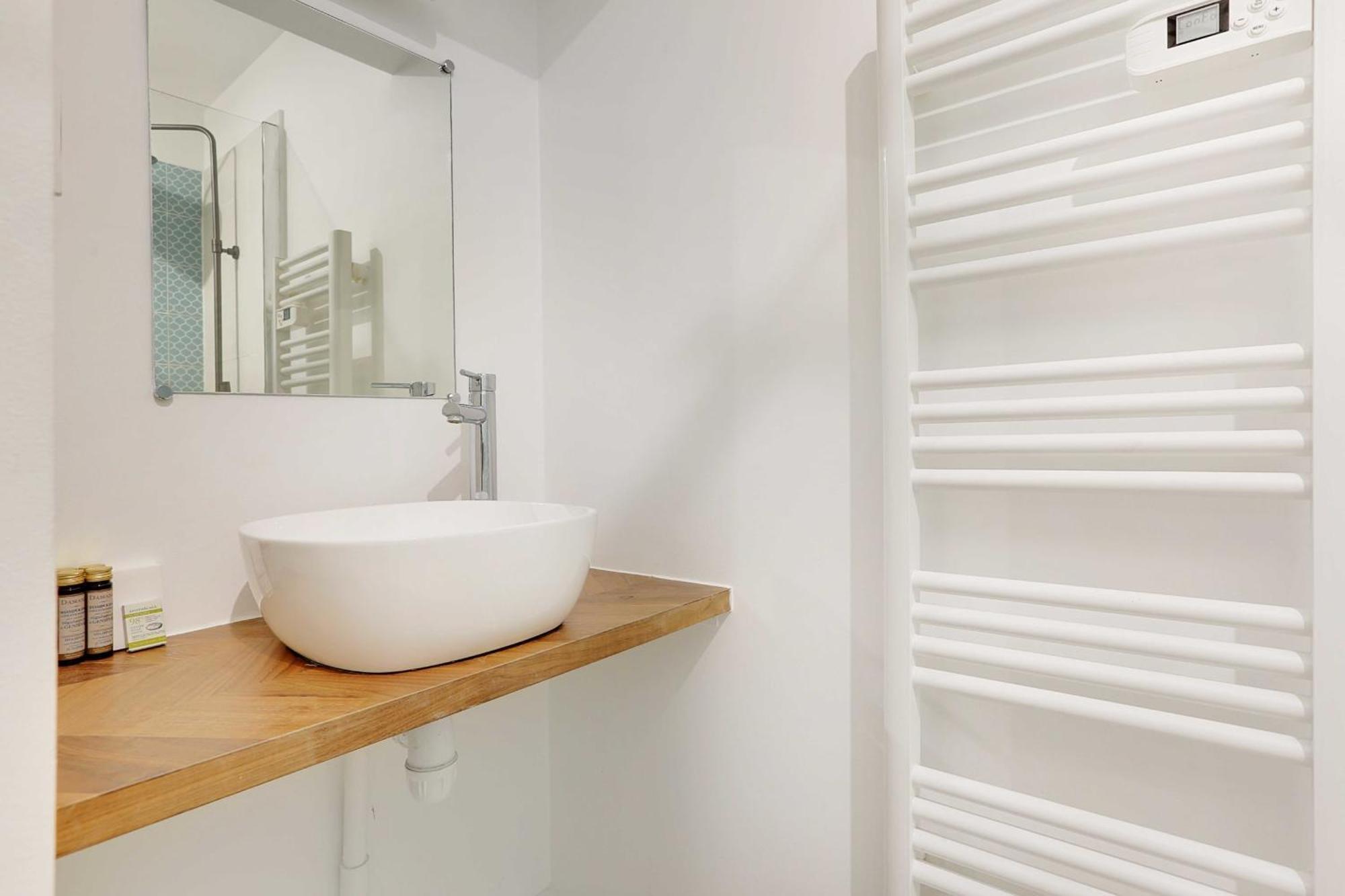 Apartment Montgolfier