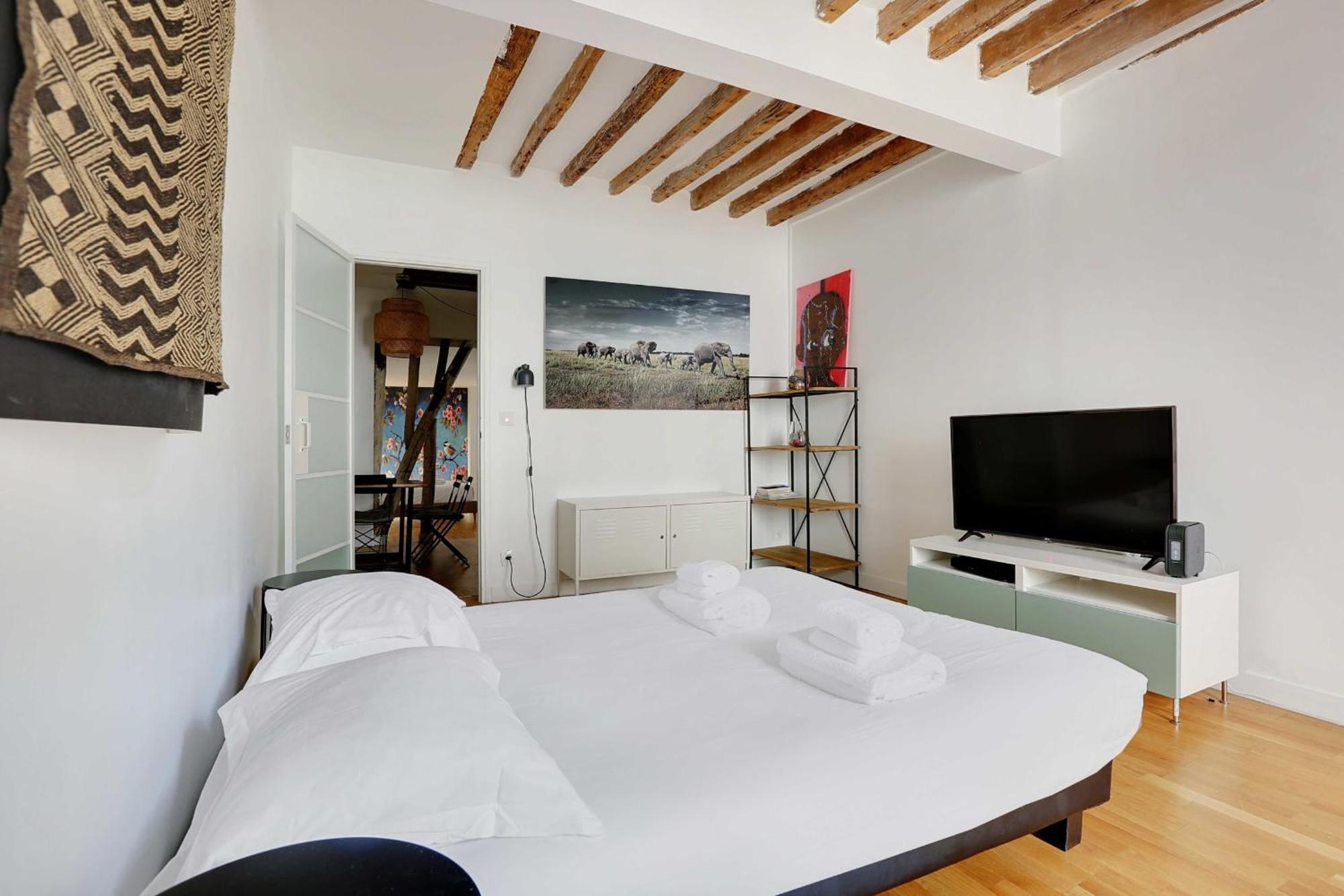 Montgolfier Apartment