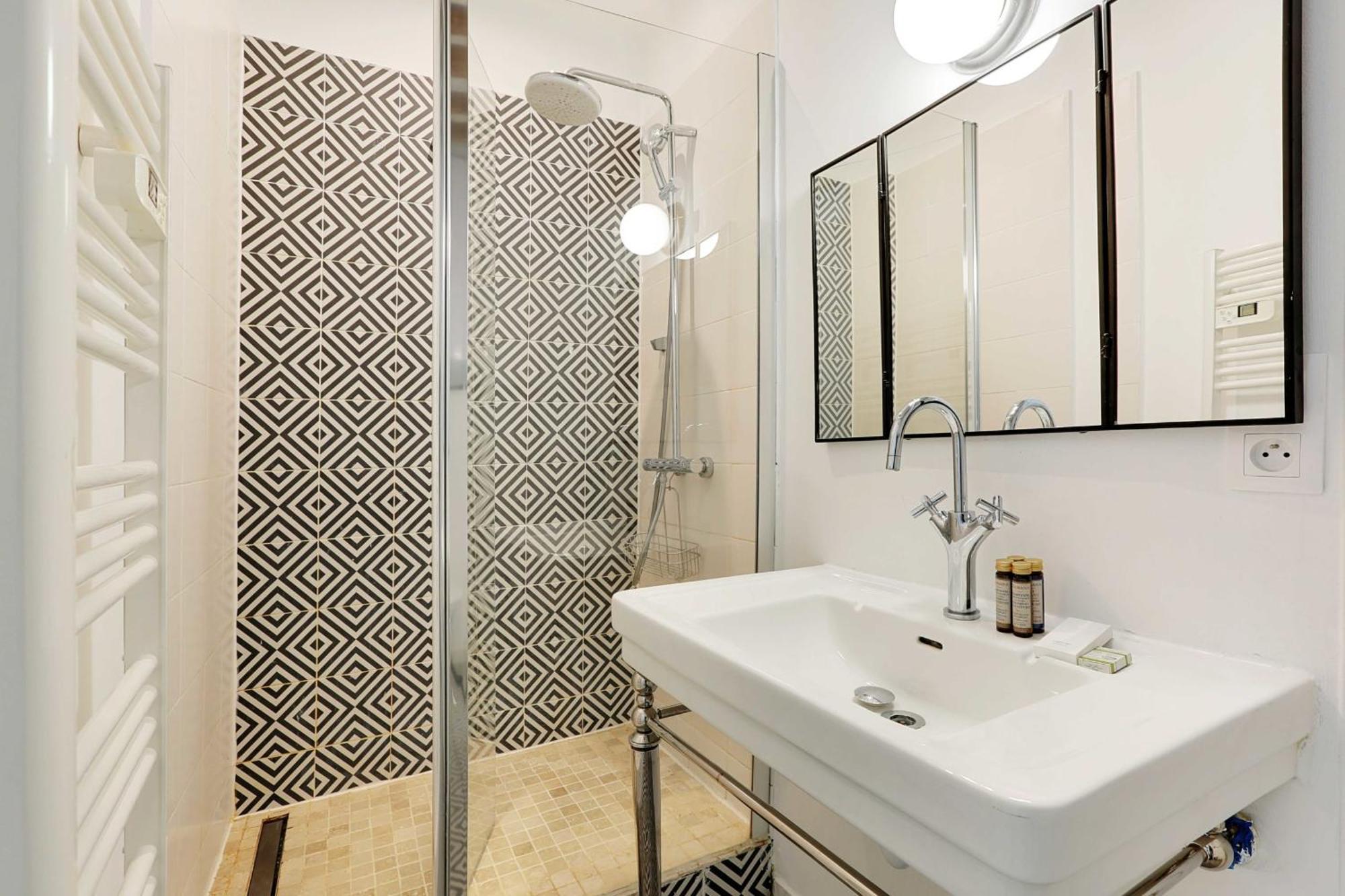 Montgolfier Apartment
